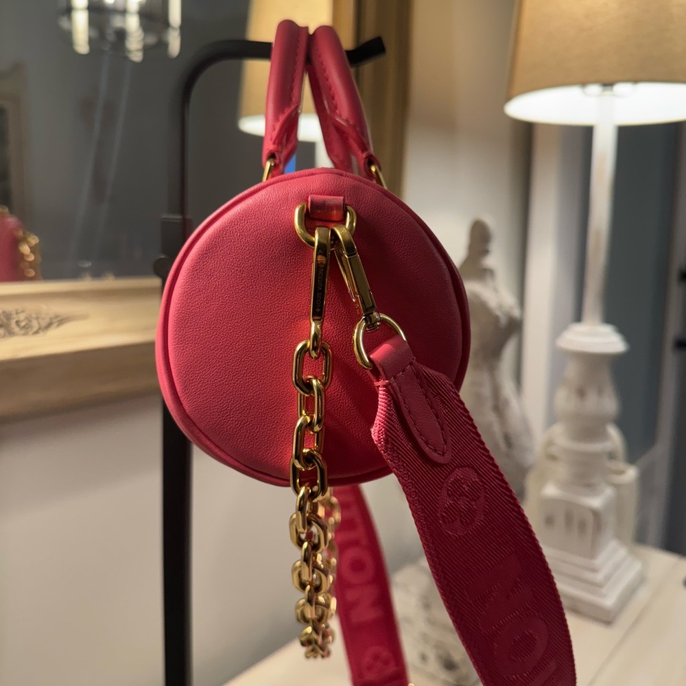 Louis Vuitton Bubblegram Papillon BB in Dragon Fruit - Picture 5 of 16